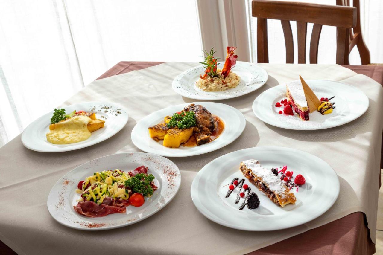 Santa Maria Ad Nives Hotel Canazei Eksteriør billede
