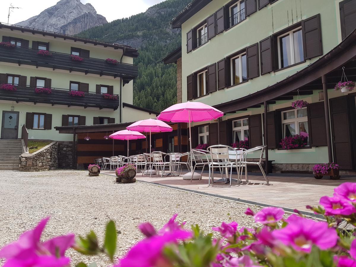Santa Maria Ad Nives Hotel Canazei Eksteriør billede